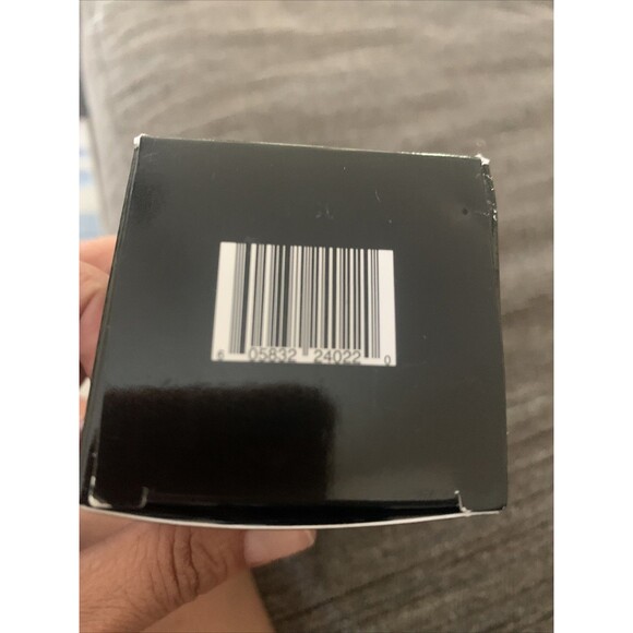 BNIB, Sealed Ursula, The Soft Cleanser Hydrating Face Wash - 4 fl. oz. - Picture 9 of 9